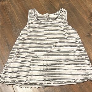 Arizona Jean Company Women's Tank Top - Black and White Stripes